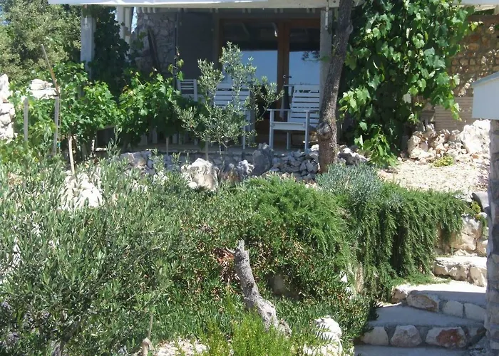 Stone House Marina-sevid, 1 House-1 Apartment
