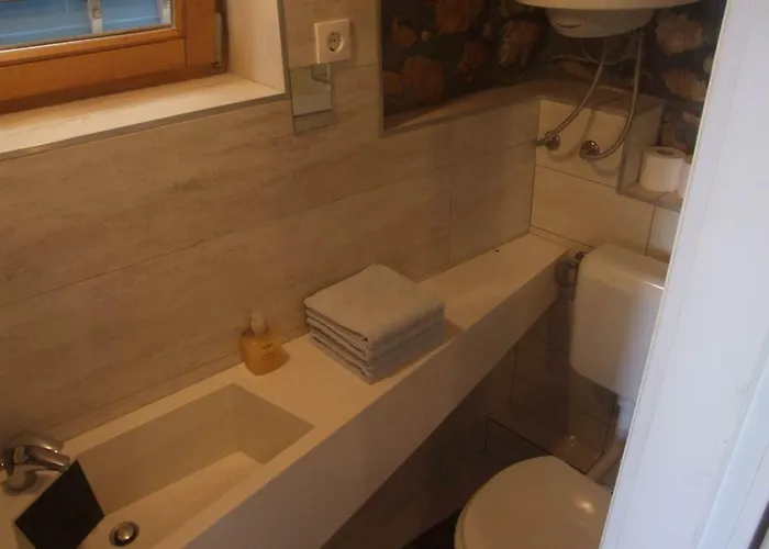 Stone House Marina-sevid, 1 House-1 * Sevid