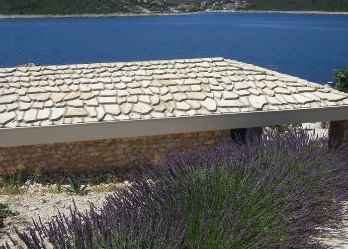 Apartment Stone House Marina-sevid, 1 House-1 *