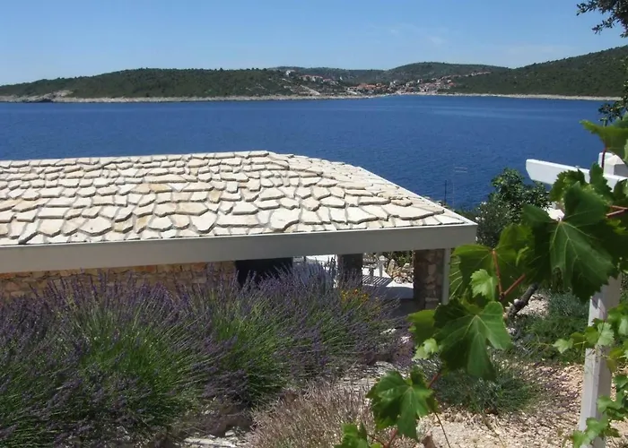 Stone House Marina-sevid, 1 House-1 Apartment Sevid