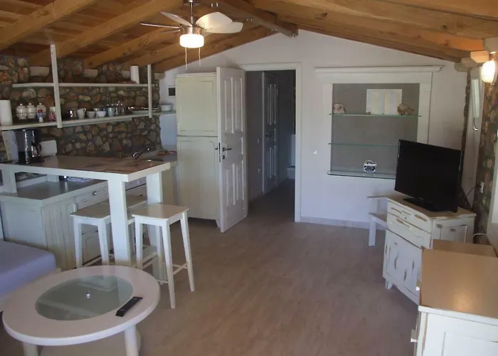 Apartment Stone House Marina-sevid, 1 House-1 Sevid