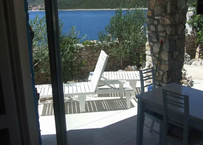 Stone House Marina-sevid, 1 House-1 Apartment
