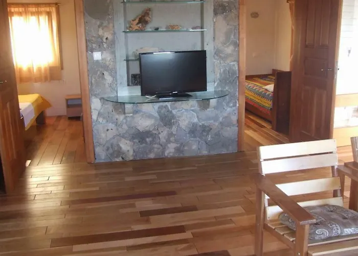 Apartment Stone House Marina-sevid, 1 House-1 Sevid